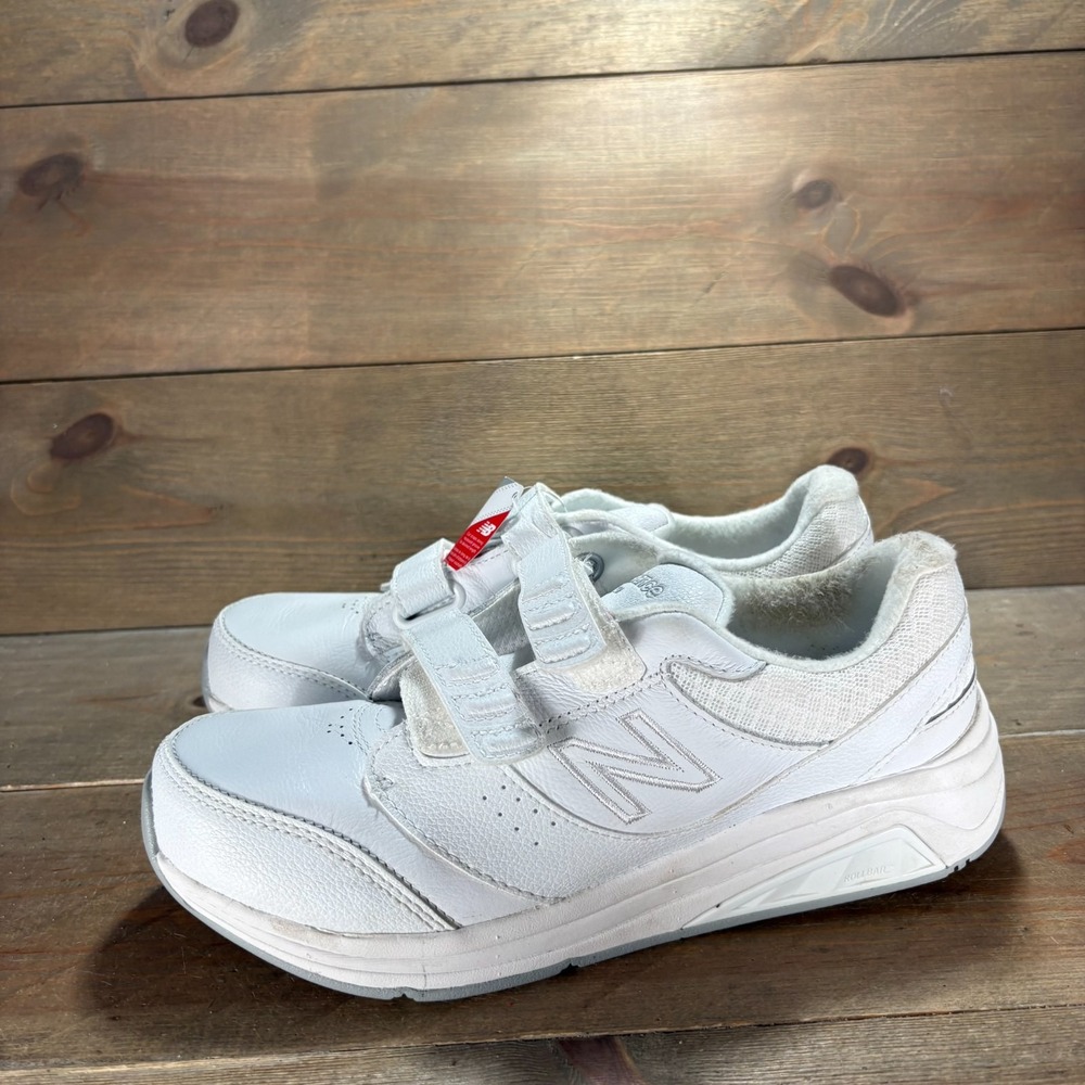 New Balance 928 Womens size 7.5 shoes White Leather Hook and Loop sneakers